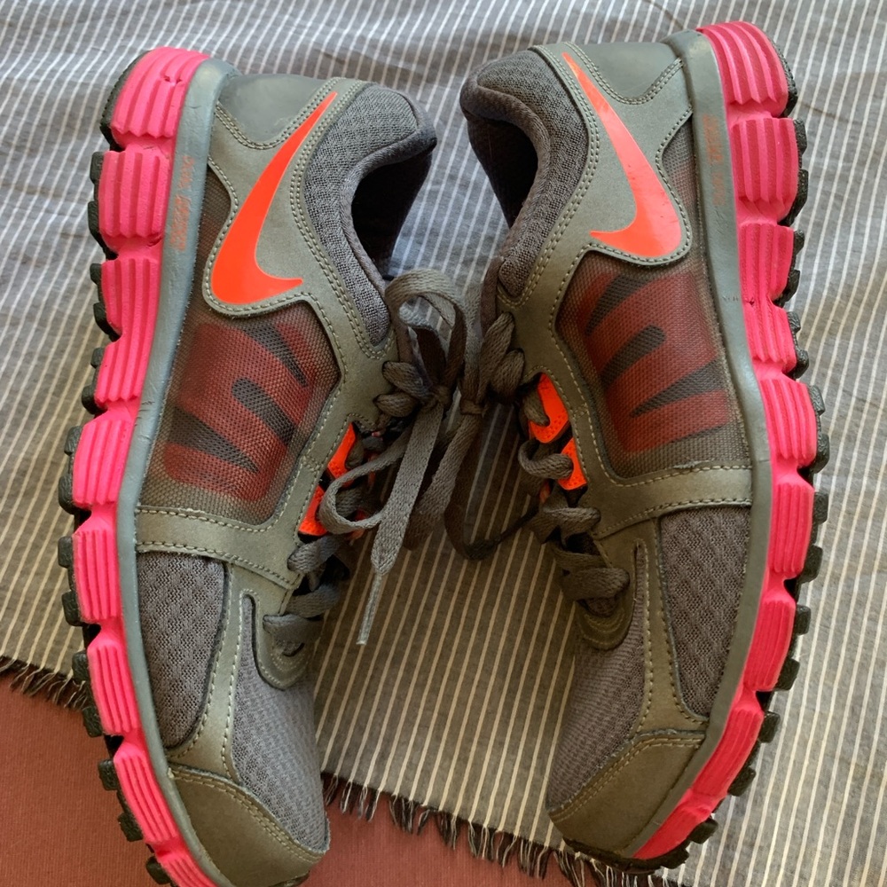 Nike Gray and Pink Women's Running Shoes